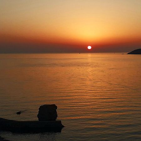 Ilidi Rock Aparthotel Livadia  Bagian luar foto